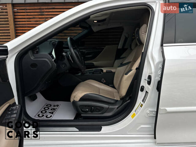 Білий Лексус ЕС, об'ємом двигуна 2.49 л та пробігом 73 тис. км за 43500 $, фото 22 на Automoto.ua