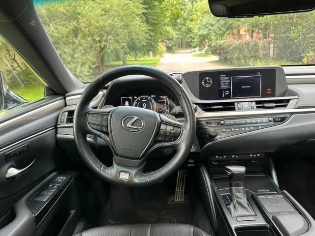 Белый Лексус ЕС, объемом двигателя 3.5 л и пробегом 59 тыс. км за 19700 $, фото 18 на Automoto.ua