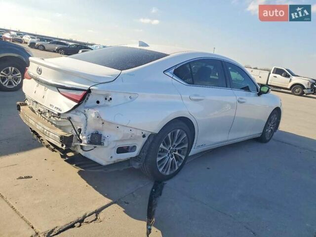 Белый Лексус ЕС, объемом двигателя 2.49 л и пробегом 134 тыс. км за 13500 $, фото 2 на Automoto.ua