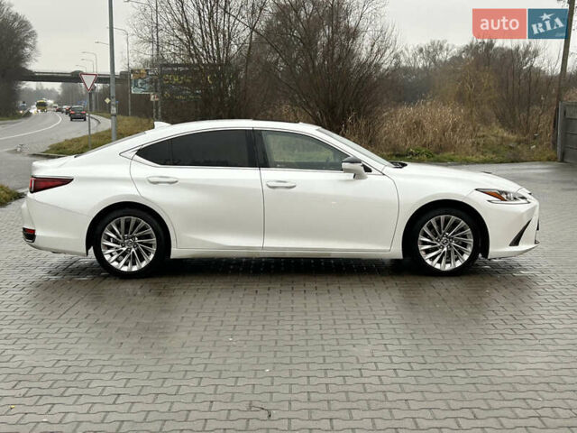 Белый Лексус ЕС, объемом двигателя 2.49 л и пробегом 51 тыс. км за 41900 $, фото 19 на Automoto.ua