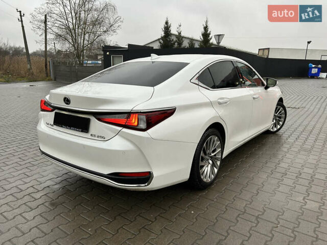 Белый Лексус ЕС, объемом двигателя 2.49 л и пробегом 51 тыс. км за 41900 $, фото 8 на Automoto.ua