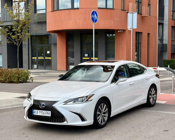 Білий Лексус ЕС, об'ємом двигуна 2.49 л та пробігом 22 тис. км за 37800 $, фото 1 на Automoto.ua