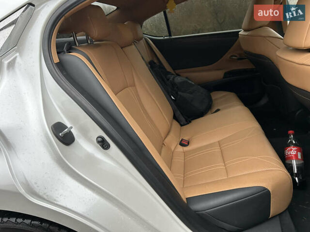 Белый Лексус ЕС, объемом двигателя 2.49 л и пробегом 51 тыс. км за 41900 $, фото 30 на Automoto.ua