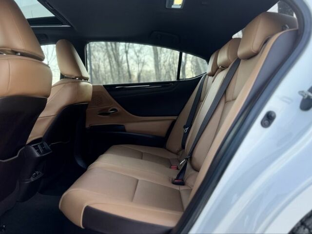 Білий Лексус ЕС, об'ємом двигуна 2.5 л та пробігом 78 тис. км за 37500 $, фото 8 на Automoto.ua