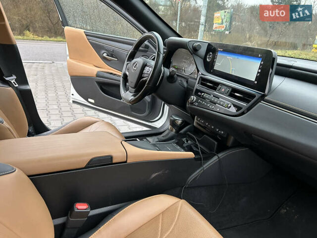 Белый Лексус ЕС, объемом двигателя 2.49 л и пробегом 51 тыс. км за 41900 $, фото 31 на Automoto.ua