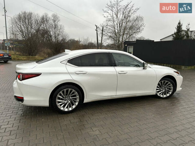 Белый Лексус ЕС, объемом двигателя 2.49 л и пробегом 51 тыс. км за 41900 $, фото 10 на Automoto.ua