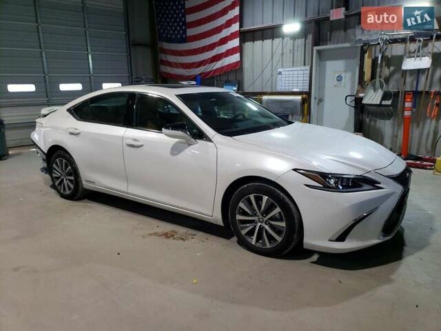 Білий Лексус ЕС, об'ємом двигуна 2.49 л та пробігом 46 тис. км за 15000 $, фото 3 на Automoto.ua