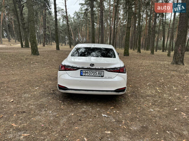 Білий Лексус ЕС, об'ємом двигуна 2.49 л та пробігом 82 тис. км за 33500 $, фото 5 на Automoto.ua