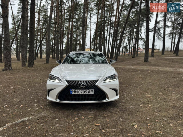 Білий Лексус ЕС, об'ємом двигуна 2.49 л та пробігом 82 тис. км за 33500 $, фото 1 на Automoto.ua