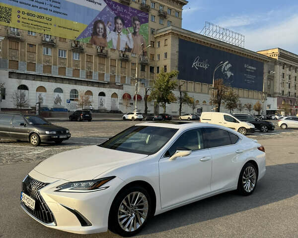 Белый Лексус ЕС, объемом двигателя 2.49 л и пробегом 40 тыс. км за 46900 $, фото 3 на Automoto.ua
