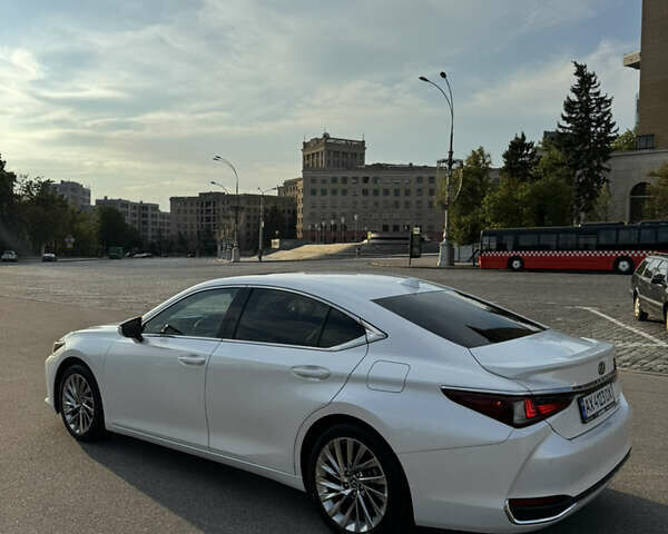 Белый Лексус ЕС, объемом двигателя 2.49 л и пробегом 40 тыс. км за 46900 $, фото 5 на Automoto.ua