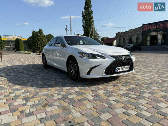 Белый Лексус ЕС, объемом двигателя 2.49 л и пробегом 12 тыс. км за 51500 $, фото 1 на Automoto.ua