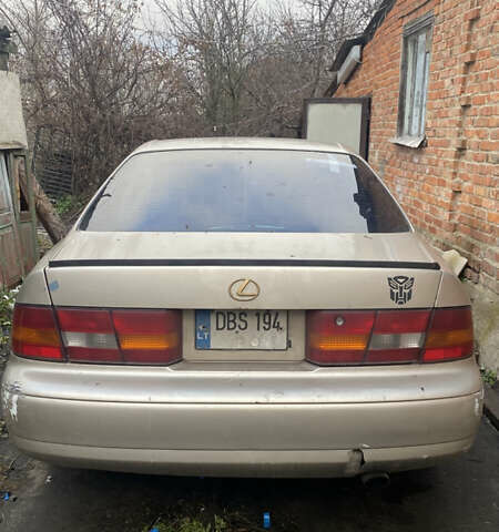 Бежевий Лексус ЕС, об'ємом двигуна 3 л та пробігом 180 тис. км за 2500 $, фото 2 на Automoto.ua