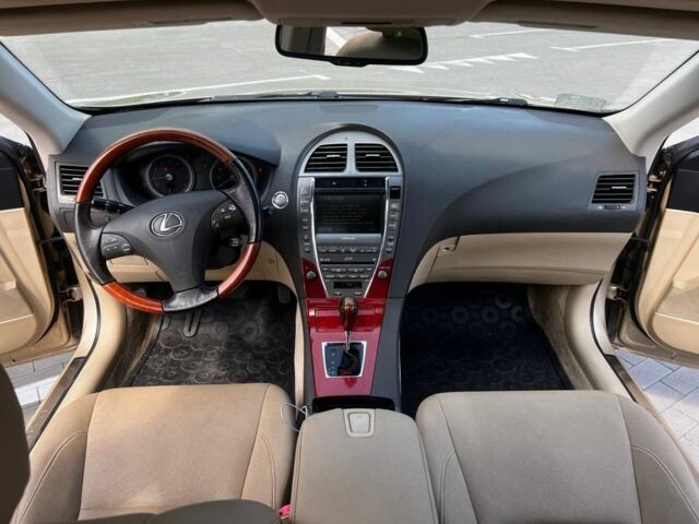 Бежевый Лексус ЕС, объемом двигателя 3.5 л и пробегом 265 тыс. км за 8600 $, фото 3 на Automoto.ua