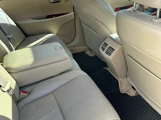 Бежевий Лексус ЕС, об'ємом двигуна 3.46 л та пробігом 210 тис. км за 7777 $, фото 10 на Automoto.ua
