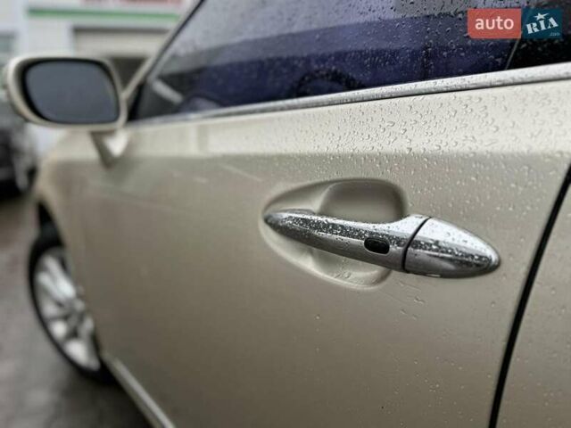 Бежевый Лексус ЕС, объемом двигателя 3.5 л и пробегом 292 тыс. км за 11100 $, фото 5 на Automoto.ua