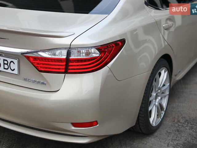 Бежевий Лексус ЕС, об'ємом двигуна 2.49 л та пробігом 180 тис. км за 16990 $, фото 11 на Automoto.ua