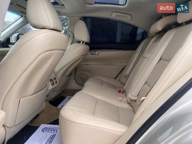 Бежевый Лексус ЕС, объемом двигателя 3.46 л и пробегом 104 тыс. км за 16900 $, фото 17 на Automoto.ua