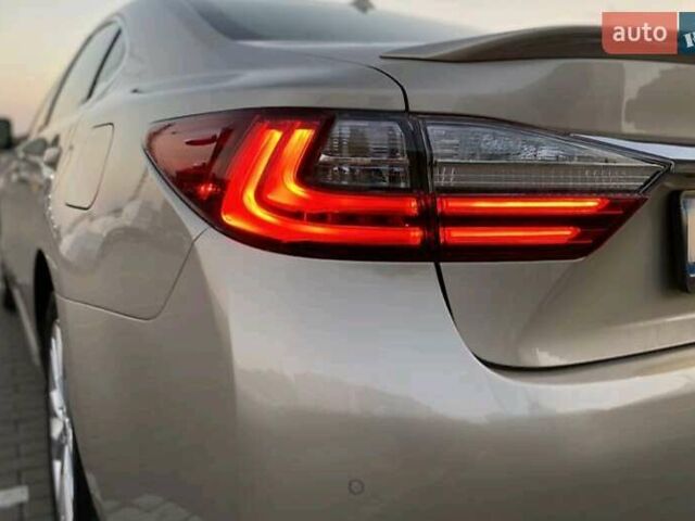 Бежевый Лексус ЕС, объемом двигателя 2.49 л и пробегом 145 тыс. км за 15000 $, фото 3 на Automoto.ua