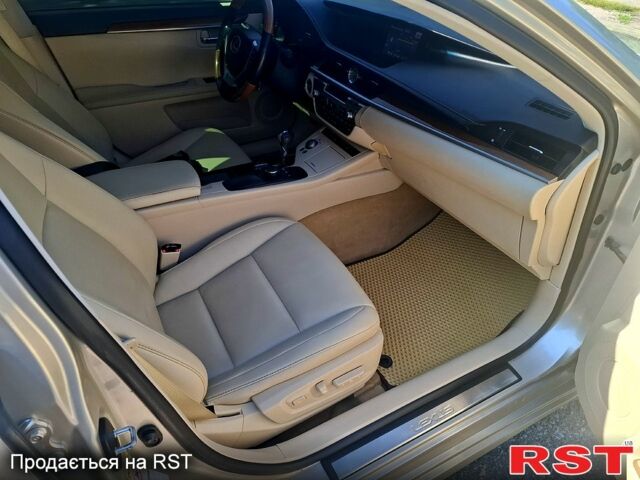 Бежевий Лексус ЕС, об'ємом двигуна 2.5 л та пробігом 214 тис. км за 18700 $, фото 5 на Automoto.ua