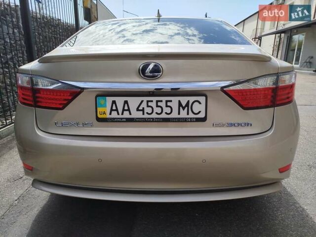 Лексус ЕС 2015 в Киеве на Automoto.ua Бежевый Лексус ЕС, объемом двигателя 2.5 л и пробегом 92 тыс. км за 22900 $, фото 3 на Automoto.ua