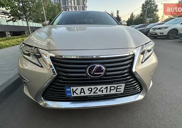 Бежевый Лексус ЕС, объемом двигателя 2.49 л и пробегом 66 тыс. км за 27500 $, фото 6 на Automoto.ua