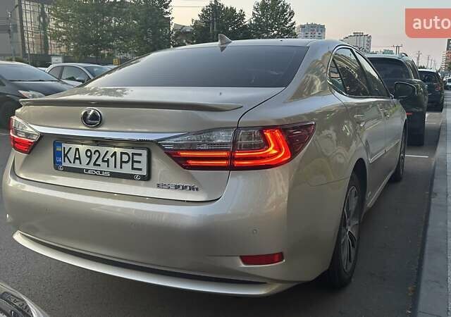 Бежевый Лексус ЕС, объемом двигателя 2.49 л и пробегом 66 тыс. км за 27500 $, фото 2 на Automoto.ua