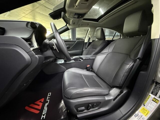 Бежевый Лексус ЕС, объемом двигателя 2.5 л и пробегом 2 тыс. км за 34900 $, фото 16 на Automoto.ua