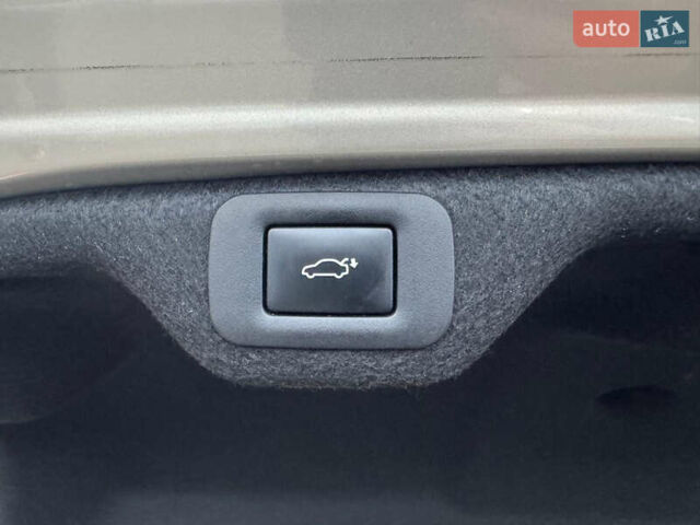 Бежевый Лексус ЕС, объемом двигателя 2.49 л и пробегом 40 тыс. км за 43900 $, фото 32 на Automoto.ua