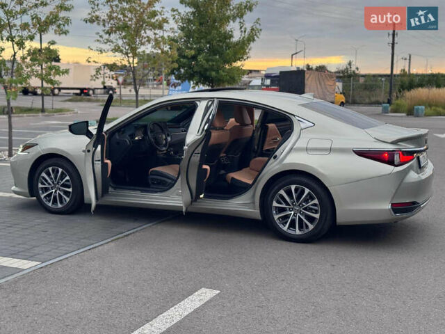 Бежевый Лексус ЕС, объемом двигателя 2.49 л и пробегом 40 тыс. км за 43900 $, фото 17 на Automoto.ua