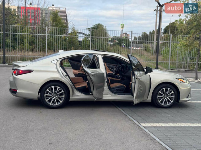 Бежевый Лексус ЕС, объемом двигателя 2.49 л и пробегом 40 тыс. км за 43900 $, фото 14 на Automoto.ua