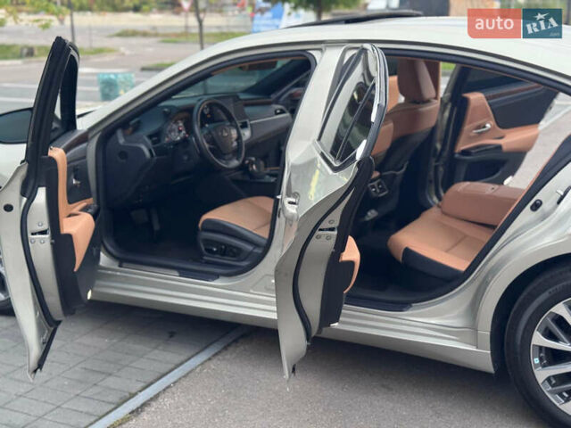 Бежевый Лексус ЕС, объемом двигателя 2.49 л и пробегом 40 тыс. км за 43900 $, фото 18 на Automoto.ua