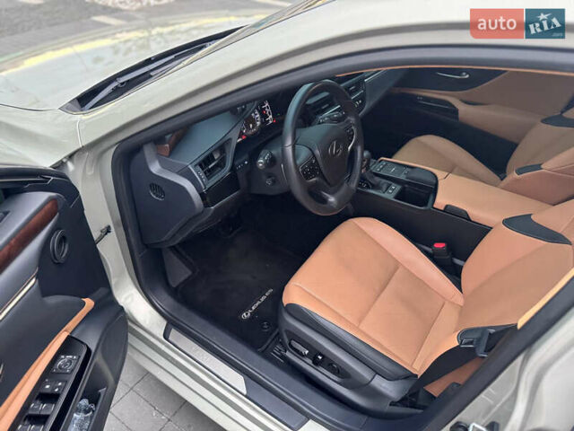 Бежевый Лексус ЕС, объемом двигателя 2.49 л и пробегом 40 тыс. км за 43900 $, фото 19 на Automoto.ua