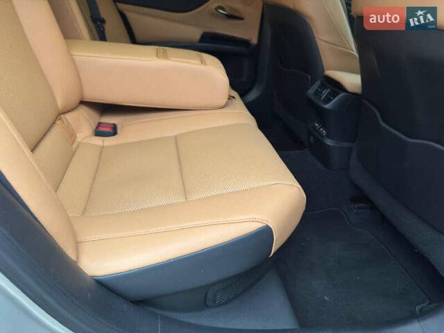 Бежевый Лексус ЕС, объемом двигателя 2.49 л и пробегом 40 тыс. км за 43900 $, фото 26 на Automoto.ua