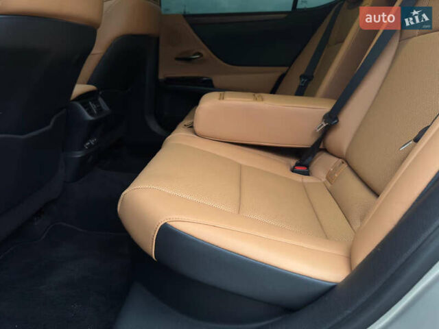 Бежевый Лексус ЕС, объемом двигателя 2.49 л и пробегом 40 тыс. км за 43900 $, фото 29 на Automoto.ua
