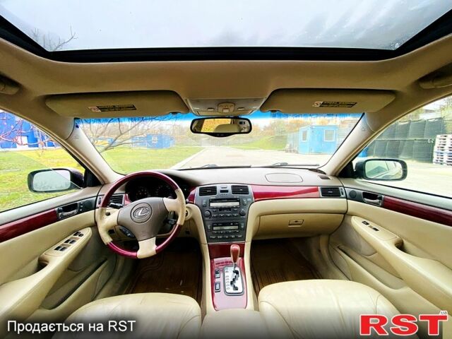 Черный Лексус ЕС, объемом двигателя 3 л и пробегом 281 тыс. км за 4100 $, фото 3 на Automoto.ua