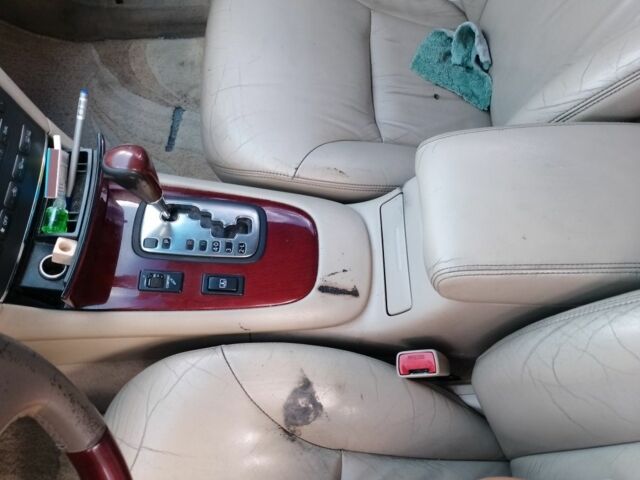 Черный Лексус ЕС, объемом двигателя 3 л и пробегом 230 тыс. км за 6000 $, фото 6 на Automoto.ua