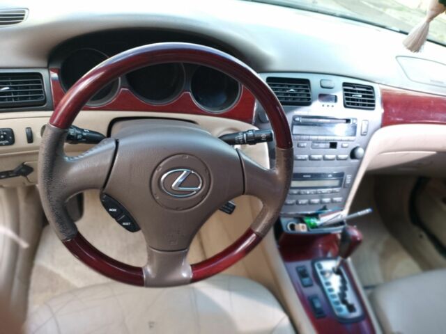 Черный Лексус ЕС, объемом двигателя 3 л и пробегом 230 тыс. км за 6000 $, фото 4 на Automoto.ua