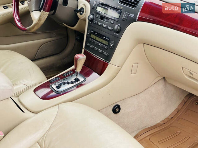 Черный Лексус ЕС, объемом двигателя 3 л и пробегом 285 тыс. км за 3999 $, фото 5 на Automoto.ua