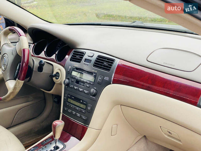 Черный Лексус ЕС, объемом двигателя 3 л и пробегом 285 тыс. км за 4100 $, фото 14 на Automoto.ua