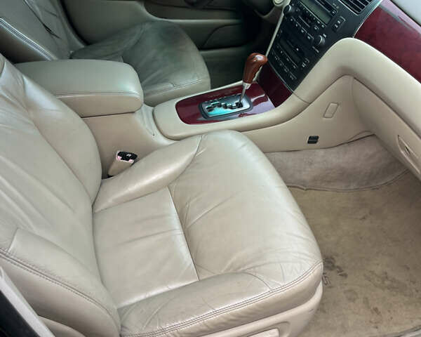 Черный Лексус ЕС, объемом двигателя 3 л и пробегом 350 тыс. км за 4990 $, фото 7 на Automoto.ua