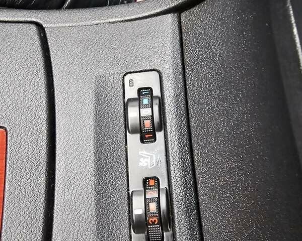 Черный Лексус ЕС, объемом двигателя 3.46 л и пробегом 245 тыс. км за 7300 $, фото 19 на Automoto.ua