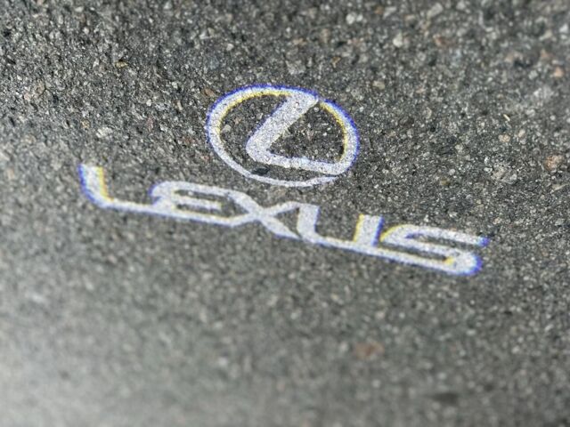 Черный Лексус ЕС, объемом двигателя 3.5 л и пробегом 205 тыс. км за 9250 $, фото 19 на Automoto.ua