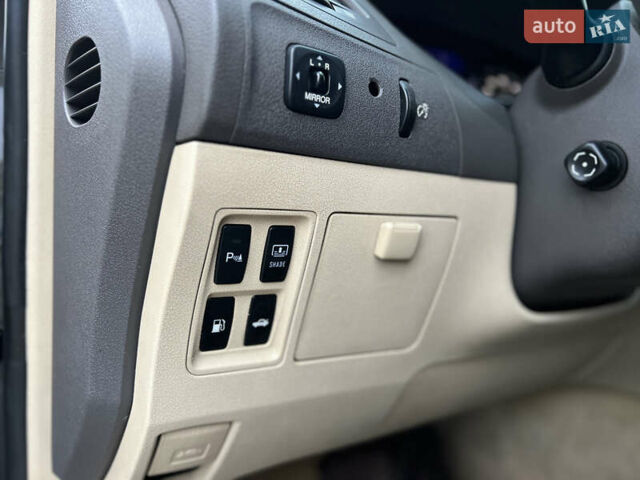 Чорний Лексус ЕС, об'ємом двигуна 3.5 л та пробігом 234 тис. км за 10499 $, фото 18 на Automoto.ua