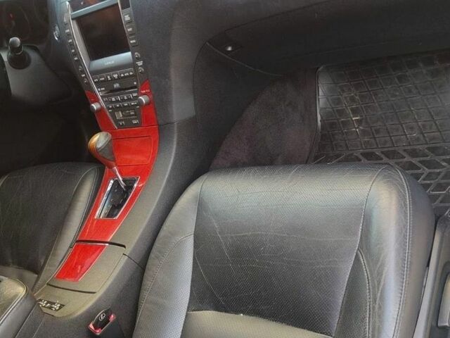 Черный Лексус ЕС, объемом двигателя 3.46 л и пробегом 270 тыс. км за 8900 $, фото 7 на Automoto.ua