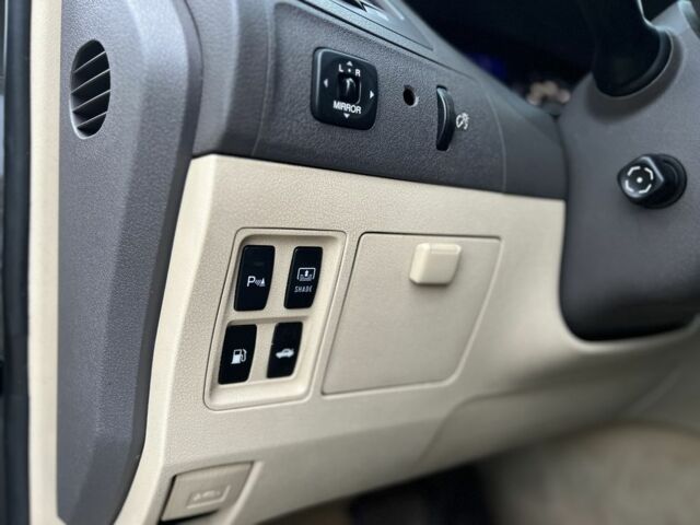 Чорний Лексус ЕС, об'ємом двигуна 3.5 л та пробігом 234 тис. км за 9800 $, фото 20 на Automoto.ua