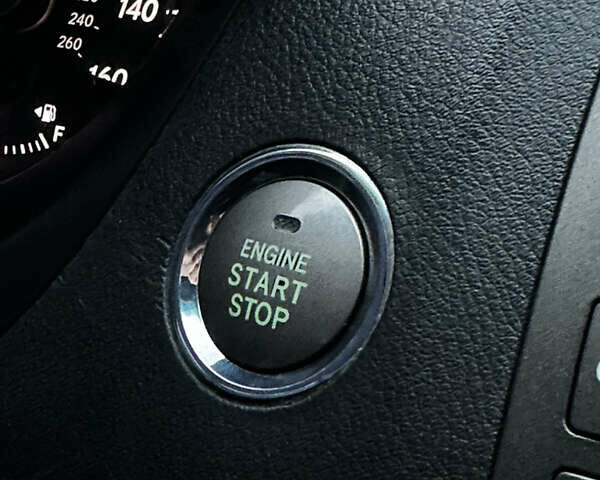 Черный Лексус ЕС, объемом двигателя 3.5 л и пробегом 302 тыс. км за 8700 $, фото 11 на Automoto.ua