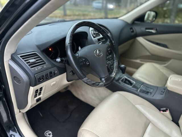 Черный Лексус ЕС, объемом двигателя 3.5 л и пробегом 205 тыс. км за 9250 $, фото 15 на Automoto.ua