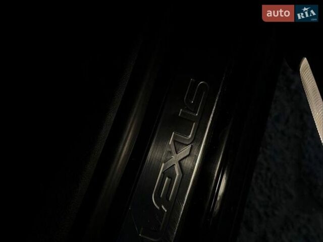 Черный Лексус ЕС, объемом двигателя 3.46 л и пробегом 239 тыс. км за 9000 $, фото 12 на Automoto.ua