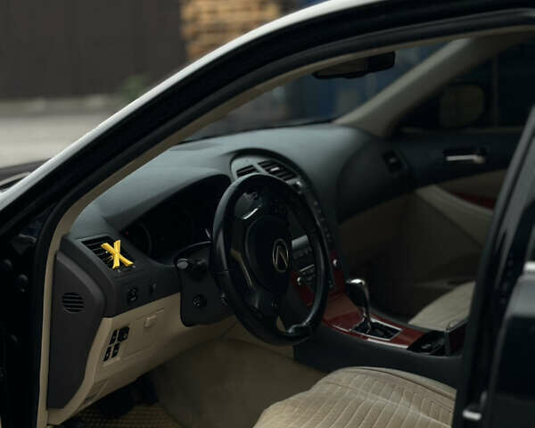 Черный Лексус ЕС, объемом двигателя 3.46 л и пробегом 330 тыс. км за 9500 $, фото 5 на Automoto.ua